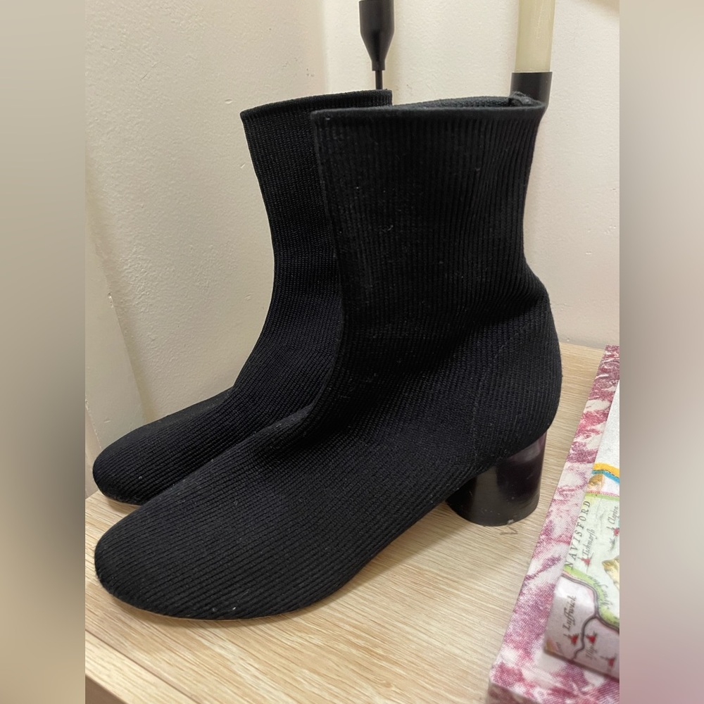 Vince Fabric Block Heel Ankle Boot! Size Eu 38.5 - image 1